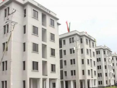 ৬শ’ বস্তিবাসীর কাছে  ফ্ল্যাটের চাবি হস্তান্তর করলেন প্রধানমন্ত্রী শেখ হাসিনা
