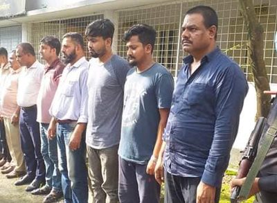 চাকরির প্রলোভন দেখিয়ে অর্থ আত্মসাতের অভিযোগে ১০ প্রতারক  আটক