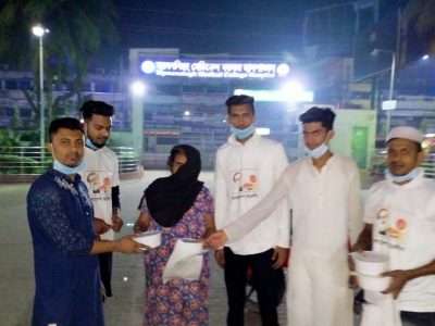 ময়মনসিংহ জেলা ছাত্রলীগের উদ্যোগে ছিন্নমূল মানুষের মাঝে সাহরি বিতরন