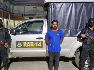 ধোবাউড়ার গোয়াতলা বাজারে বিপুল পরিমান অবৈধ বিড়িসহ গ্রেফতার ১
