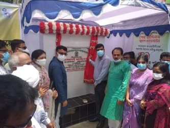 ময়মনসিংহের টাউনহল চত্বরে বঙ্গবন্ধুর মুরালের ভিত্তি প্রস্তর স্থাপন কাজের উদ্বোধন