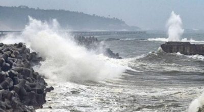 ঘূর্ণিঝড় ‘ইয়াস’ আসছে “  জানমাল রক্ষায় প্রস্তুত প্রশাসন