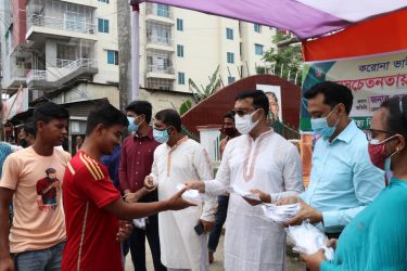 ময়মনসিংহ সিটি কর্পোরেশনের উদ্যোগে নগরীর ১১ টি পয়েন্টে মাস্ক ক্যাম্পেইন