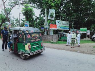 অতিরিক্ত যাত্রী পরিবহণের দায়ে মুক্তাগাছায় ৭ সিএনজি চালকের জেল