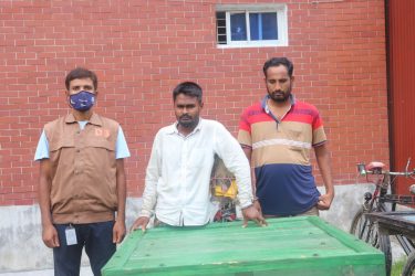 ময়মনসিংহে চোরাই মোটর সাইকেল ও ব্যাটারী চালিত ভ্যানগাড়ীসহ গ্রেফতার ২