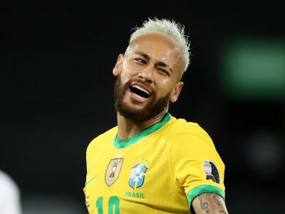 পেলের রেকর্ড  ডাকছে নেইমারকে