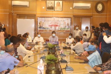 প্রধানমন্ত্রীর ঘোষনা একজন ভুমিহীনও গৃহহীন থাকবে না -জেলা প্রশাসক