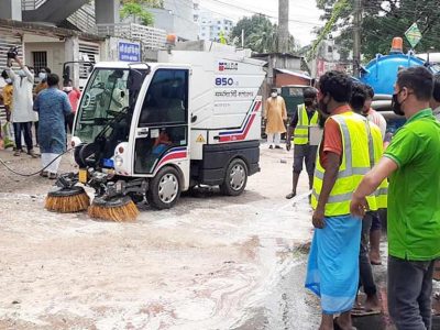 কোরবানি পশু ও পশুহাটের বর্জ্য অপসারণ করে প্রতিশ্রুতি রক্ষা করলেন মসিক মেয়র টিটু