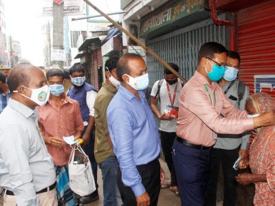 এনটিভির উদ্যোগে ময়মনসিংহে মাস্ক বিতরণ