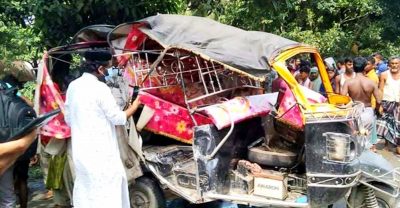 গৌরীপুরে বাসচাপায় মাহিন্দ্রের দুই যাত্রীর মৃত্যু
