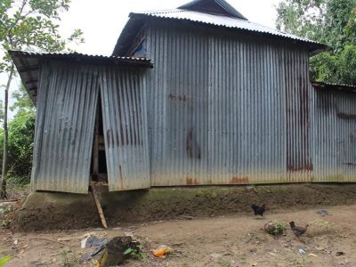 ধোবাউড়ায়  ক্ষুদে নারী ফুটবলারের বাড়ীঘরে হামলা