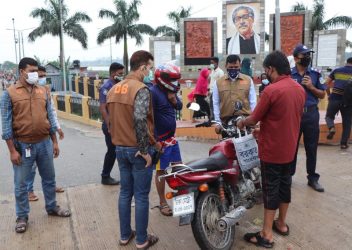 লকডাউনের প্রথম দিনে ময়মনসিংহে ২৭৭ মামলায় ২ লাখ ৩৫ হাজার টাকা অর্থদণ্ড