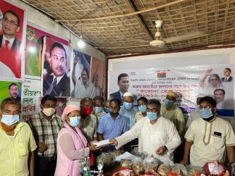 হালুয়াঘাটে ঔষধ,খাদ্য ও সুরক্ষা সামগ্রী বিতরন করলেন -বিএনপির কেন্দ্রীয় নেতা প্রিন্স