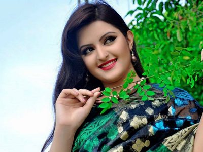 আলোচিত চিত্রনায়িকা পরীমণি আটক