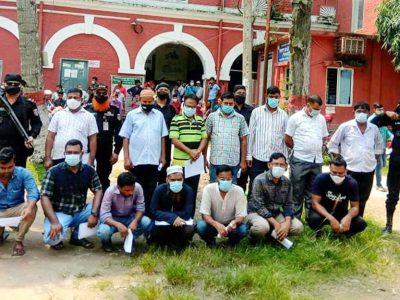 ময়মনসিংহে বিআরটিএ  দালাল বিরোধী র‍্যাব-১৪  অভিযানঃ দালালচক্রের ১৫ সদস‍্য আটক