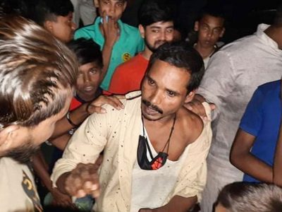 অটোরিকশায় যাত্রী বেশে ছিনতাই, চালক আটক