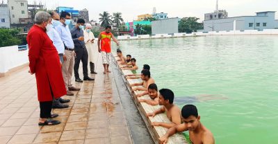 ময়মনসিংহে তিন মাসব্যাপী এ সাঁতার প্রশিক্ষণের উদ্বোধন করলেন– জেলা প্রশাসক
