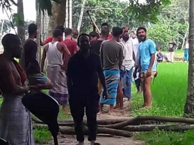 প্রতিপক্ষের রামদার কুপে নারী পুলিশের সদস্য গুরুতর আহত