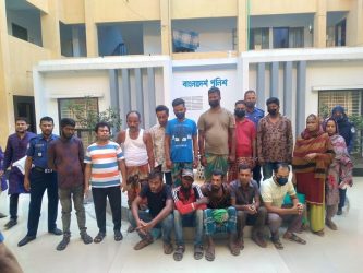 ময়মনসিংহে কোতোয়ালী পুলিশের হাতে অটো চোর ও মাদক ব্যবসায়ীসহ ১৪