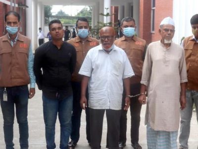 ডিবির অভিযানে অতিরিক্ত ভুয়া সচিবসহ ৩ প্রতারক গ্রেপ্তার