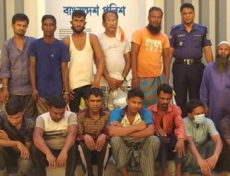 ময়মনসিংহে কোতোয়ালী পুলিশের অভিযানে সাজাপ্রাপ্ত পলাতকসহ গ্রেফতার ১২