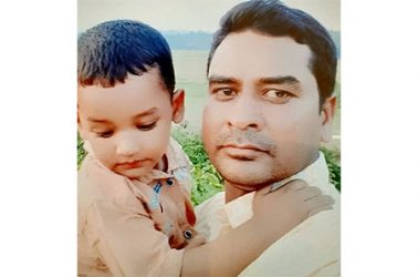 দুই বছরের শিশুপুত্রসহ পিতার লাশ উদ্ধার