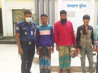 কোতোয়ালী থানা পুলিশের হাতে মাদকসহ বিভিন্ন অপরাধে গ্রেফতার ৩