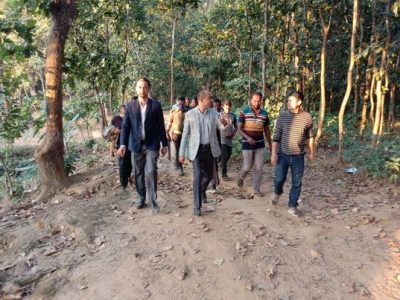 ধোবাউড়ার  ভেদিকুড়ায় পর্যটন কেন্দ্র নির্মাণকল্পে উপজেলা চেয়ারম্যান ও নির্বাহী অফিসারের এলাকা পরিদর্শন