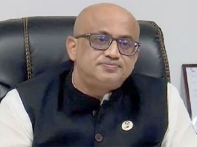 মন্ত্রিসভা থেকে পদত্যাগ করলেন ডা. মুরাদ হাসান