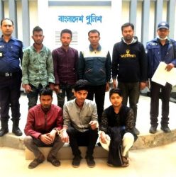 ময়মনসিংহ কোতোয়ালী পুলিশের অভিযানে ভারতীয় পন্য ও মাদকসহ গ্রেফতার ৮