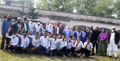 পলাশীহাটা বহুমুখী উচ্চ বিদ্যালয় ও কলেজে ২৮জনের জিপিএ-৫ অর্জন