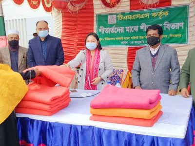 দিনাজপুর ও ঠাকুরগাঁয়ে টিএমএসএস‘র উদ্যোগে শীতবস্ত্র বিতরণ