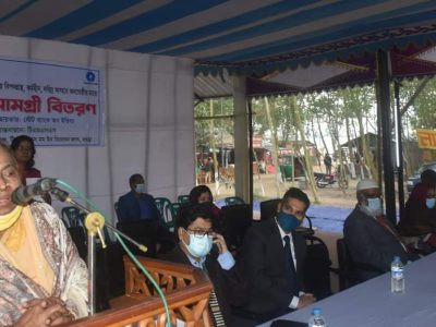 বগুড়ায় স্টেট ব্যাংক অব ইন্ডিয়ার সহায়তায় ও টিএমএসএসের উদ্যোগে খাদ্য ও শীতবস্ত্র বিতরণ