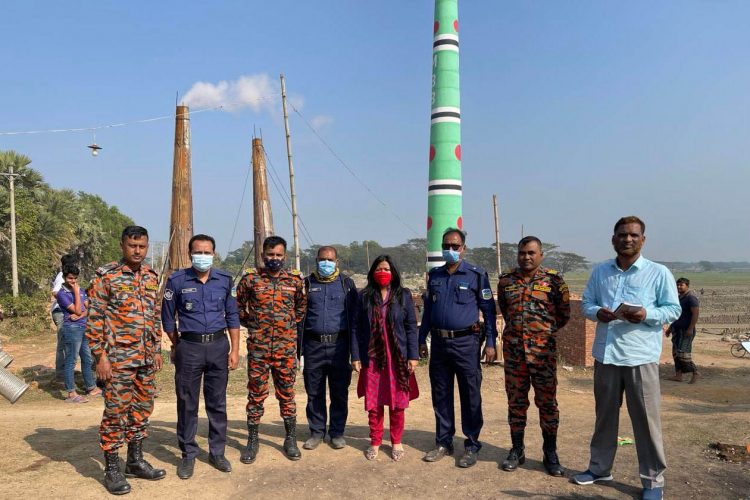 গফরগাঁও আদালতের নির্দেশে অবৈধ ড্রাম চিমনীর ইটভাটা বন্ধের ঘন্টা পার না হতেই ফের চালু