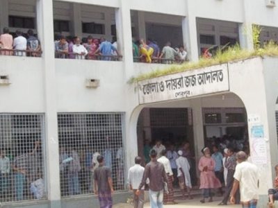 স্ত্রীর করা যৌতুক মামলায় এক পুলিশ সদস্য কারাগারে