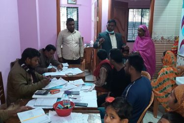 টিএমএসএসের কাশিনাথপুর ইসলামী শাখা আকশ্মিক পরিদর্শনে আব্দুল খালেক খান