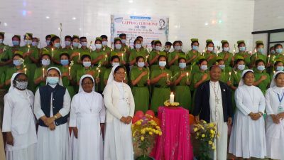 সালেসিয়ান সিস্টারস নার্সিং ইনস্টিটিউটের ৩ ব্যাচের শিক্ষার্থীদের শিরাবরণ অনুষ্ঠিত