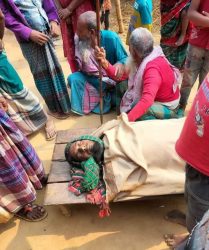 ফুলবাড়ীয়ায় গভীর নলকূপের পাম্প তুলতে গিয়ে বিদ্যুৎস্পৃষ্টে দুই জনের মৃত্যু