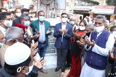 `মসিকে ৫ কোটি টাকা ব্যায়ে আরসিসি ড্রেনসহ সড়ক নির্মাণ কাজের উদ্বোধন করলেন মেয়র টিটু