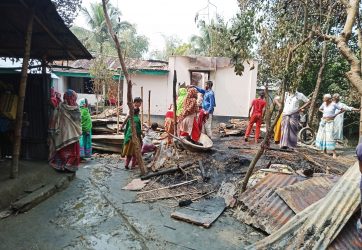 নান্দাইলে অগ্নিকাণ্ডে এক কৃষকের ৪টি ঘর পুড়ে ছাই