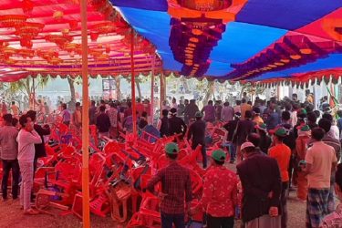 ধোবাউড়ায় আওয়ামী লীগের কাউন্সিল অনুষ্ঠানে পদ বঞ্চিতের হামলা ও ভাঙচুর