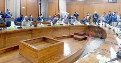 সাংবাদিকদের সঙ্গে  সার্চ কমিটি বৈঠক