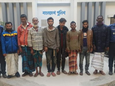 ময়মনসিংহ কোতোয়ালী পুলিশের অভিযানে পলাতক আসামী ও জুয়াড়িসহ গ্রেফতার ১৭