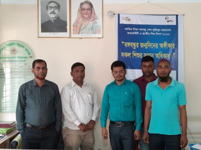 সিরাজগঞ্জ আনসার ভিডিপি উন্নয়ন ব্যাংকের শাখা আকস্মিক পরিদর্শনে  আব্দুল খালেক খান