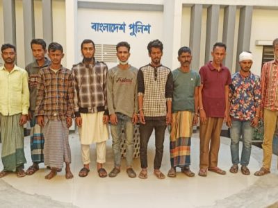 ময়মনসিংহে কোতোয়ালী পুলিশের হাতে মাদক ব্যবসায়ীসহ গ্রেফতার ১৩ঃ দেশীয় অস্ত্র উদ্ধার