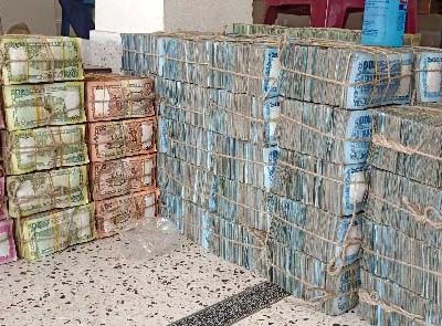 পাগলা মসজিদের দানবাক্সে  পৌণে ৪ কোটি টাকা