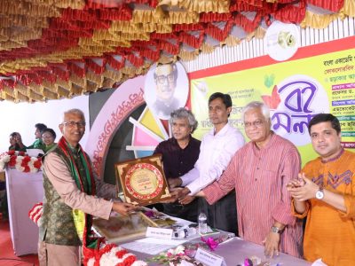 ময়মনসিংহের দুই কৃতি সন্তান ফোকলোরবিদ সুলতান ও ছড়াকার লিটনকে মসিকের সংবর্ধনা