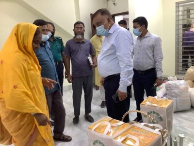 স্বরাষ্ট্রমন্ত্রীর সাথে টিএমএসএসের নির্বাহী পরিচালক ড. হোসনে আরা বেগমের সৌজন্য সাক্ষাৎ