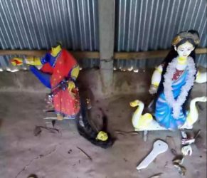 ফুলবাড়ীয়ায় মন্দিরের মূর্তি ভাংচুর