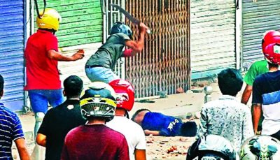 নিউমার্কেটে সংঘর্ষ : সেই অস্ত্রধারী ঢাকা কলেজের ছাত্র জাকির